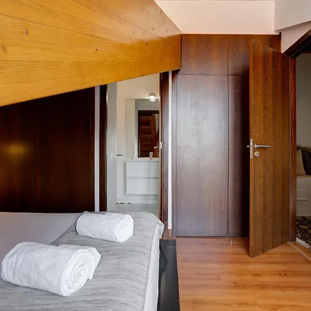 Amazing Tailor Made Penthouse With A View Lissabon