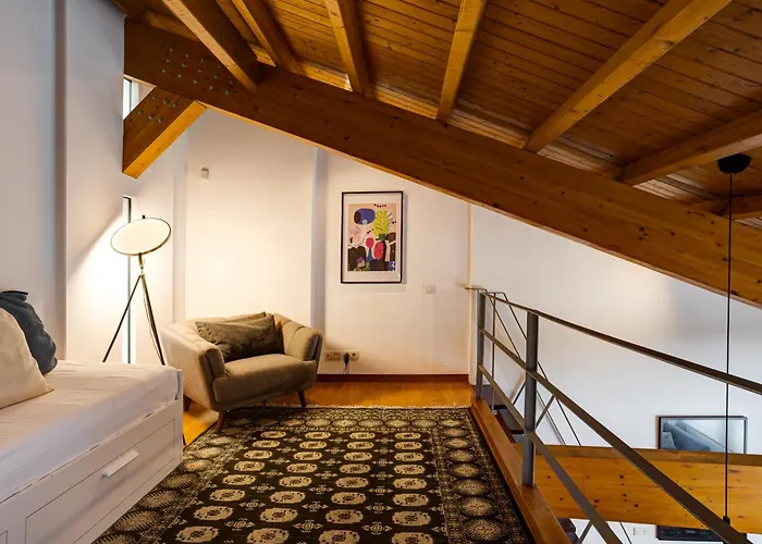 아파트 Amazing Tailor Made Penthouse With A View *