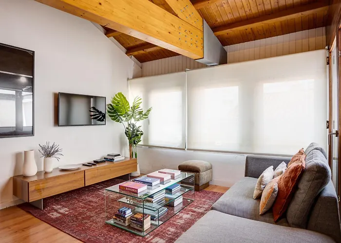 Amazing Tailor Made Penthouse With A View Appartement